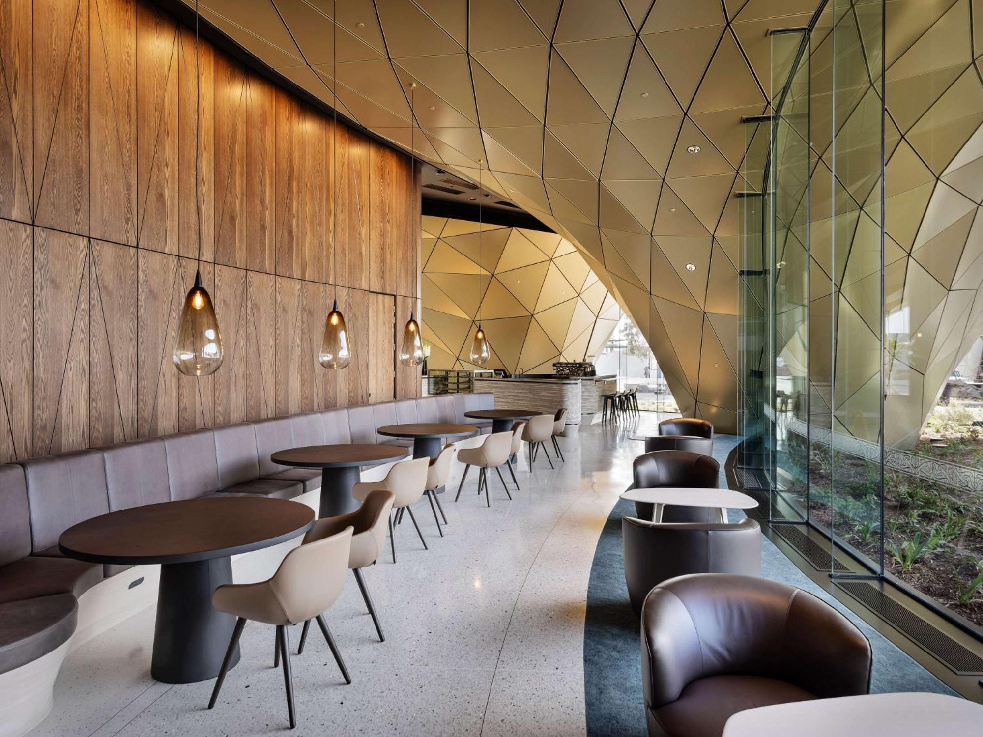 Hotel Pullman Auckland Airport Extérieur photo The interior of the lounge