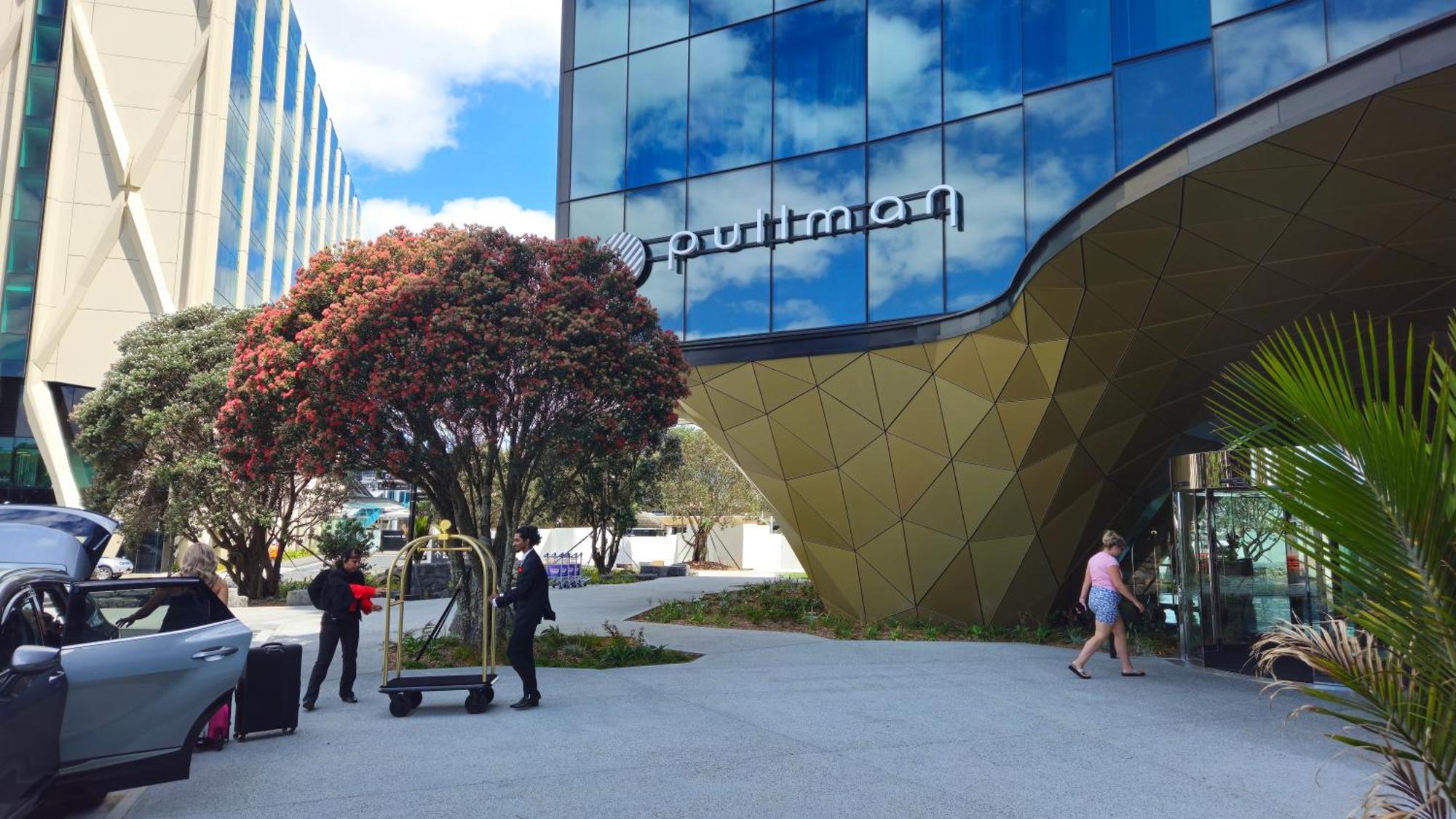 Hotel Pullman Auckland Airport Extérieur photo South entrance