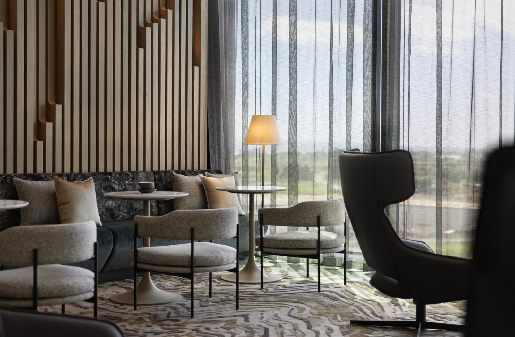 Hotel Pullman Auckland Airport Extérieur photo The Club Lounge at the Westin Hyderabad